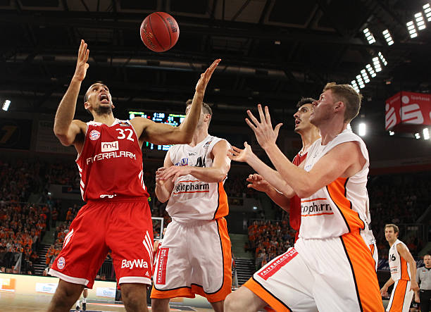 与此同时 与此同时