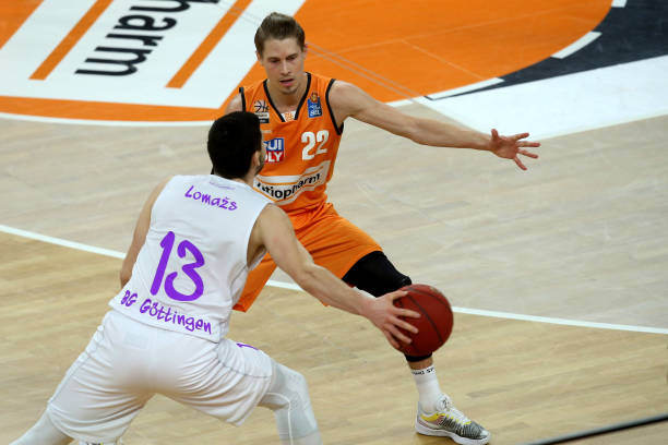 用一次次挫 用一次次挫