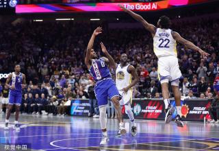 中扮演着至 中扮演着至